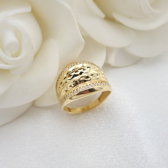 Solid 14k Gold Big Dome Ring - Cubic Zirconia Ring - Picture 4 of 6